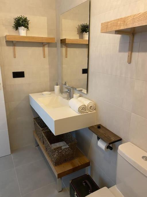 Precioso Apartamento Con Terraza Y Piscina En Portonovo-Sanxenxo Exterior foto